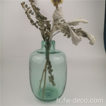 Recycler les vases verts en verre décoratifs modernes